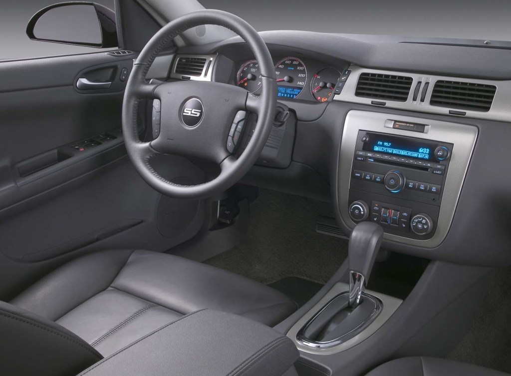 2006 Chevrolet Impala SS interior