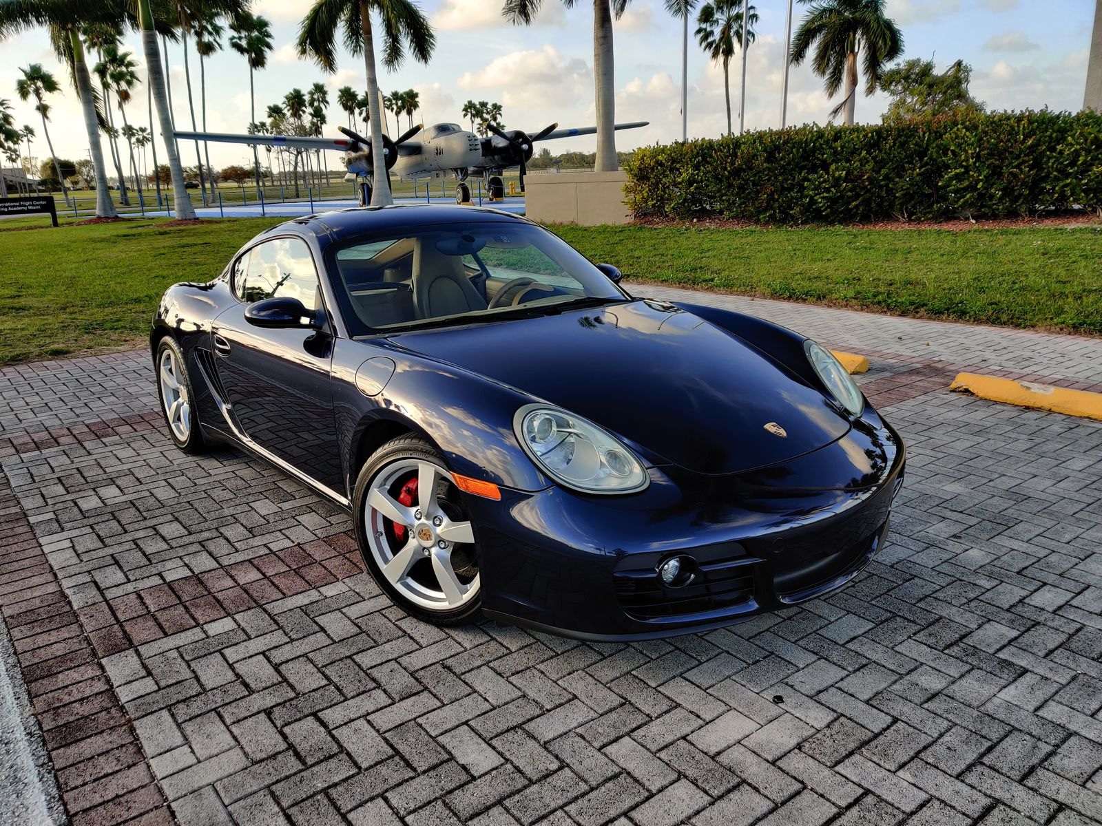 The Porsche Cayman Is The Coolest Car You Can Buy Under 000