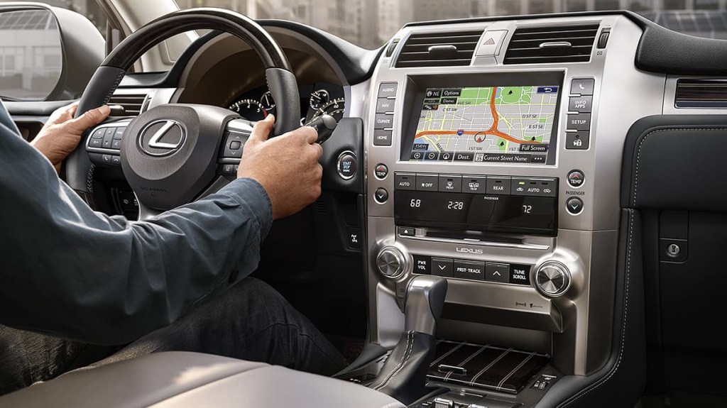 Front row seats of the 2020 Lexus GX