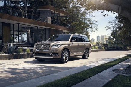 The 2021 Lincoln Navigator Dominated the Mercedes-Benz G-Class and the Cadillac Escalade