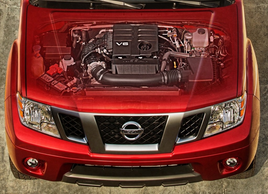 2020 Nissan Frontier engine detail