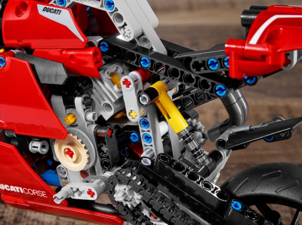 Lego Ducati Panigale V4 R suspension detail