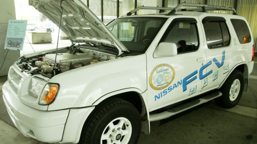 A Nissan Xterra Fuel Cell Vehicle is displayed during a fuel cell bus showcase