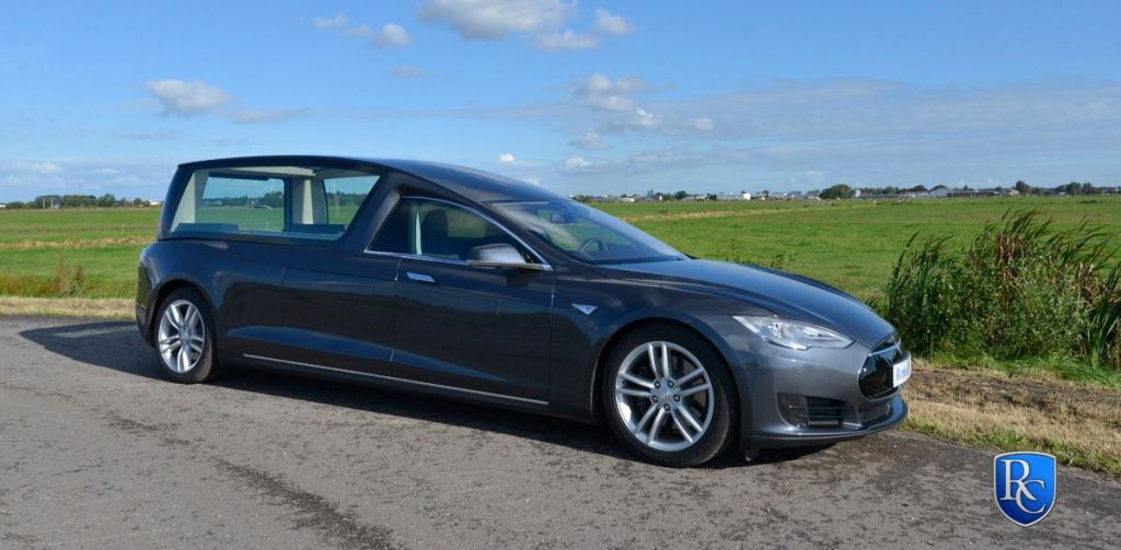 RemetzCar Tesla Model S hearse | RemetzCar-