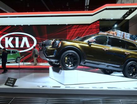 The 2020 Kia Telluride vs. the 2020 Toyota Highlander: Choosing Between Great and Greater