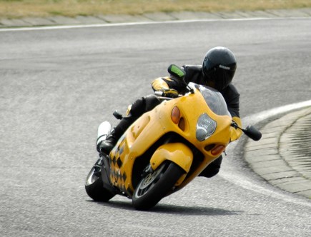 Hayabusa vs. ZX-14r: Which is the Superior Sportbike?