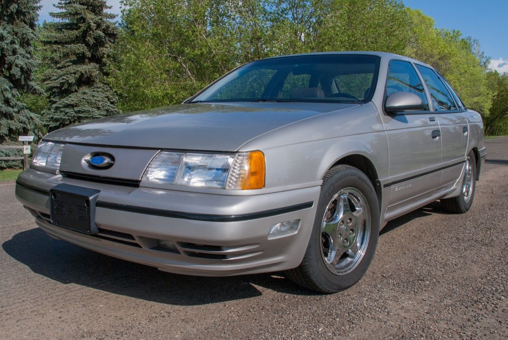 1989 Ford Taurus SHO