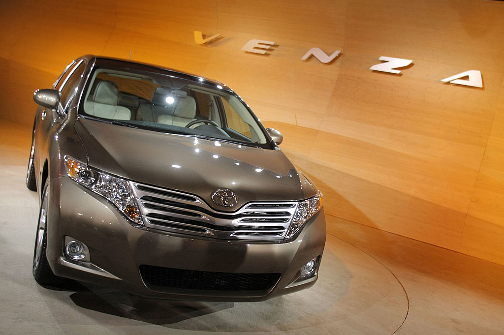 Review 2009 Toyota Venza Photo Gallery