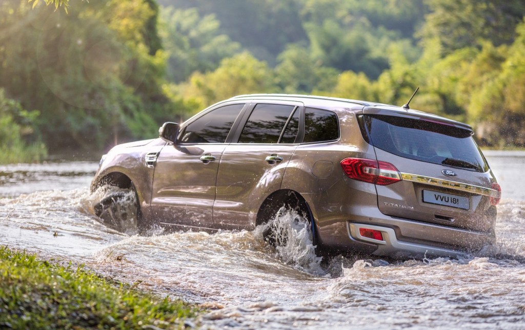A brown 2019 Ford Everest Titanium waterfording