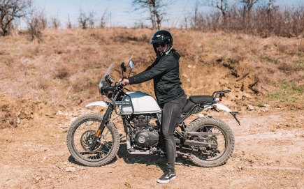 The $4700 Royal Enfield Himalayan Is a Good Cheap Adventure