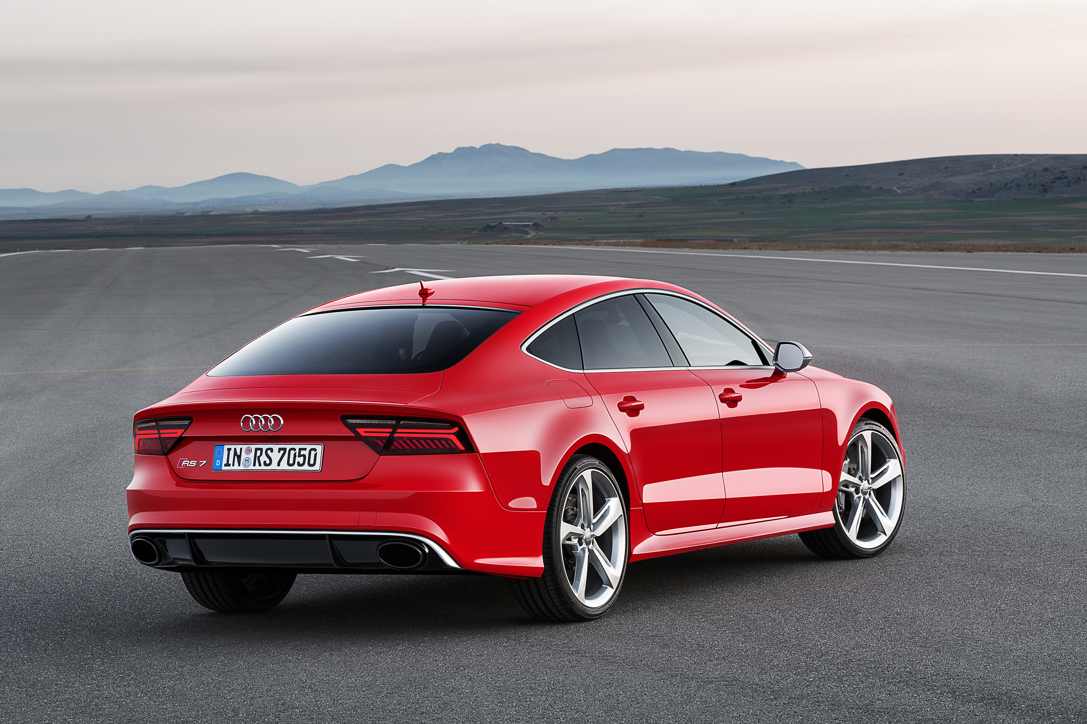 The Audi A7 Is A Better Family Car Than The Porsche Panamera