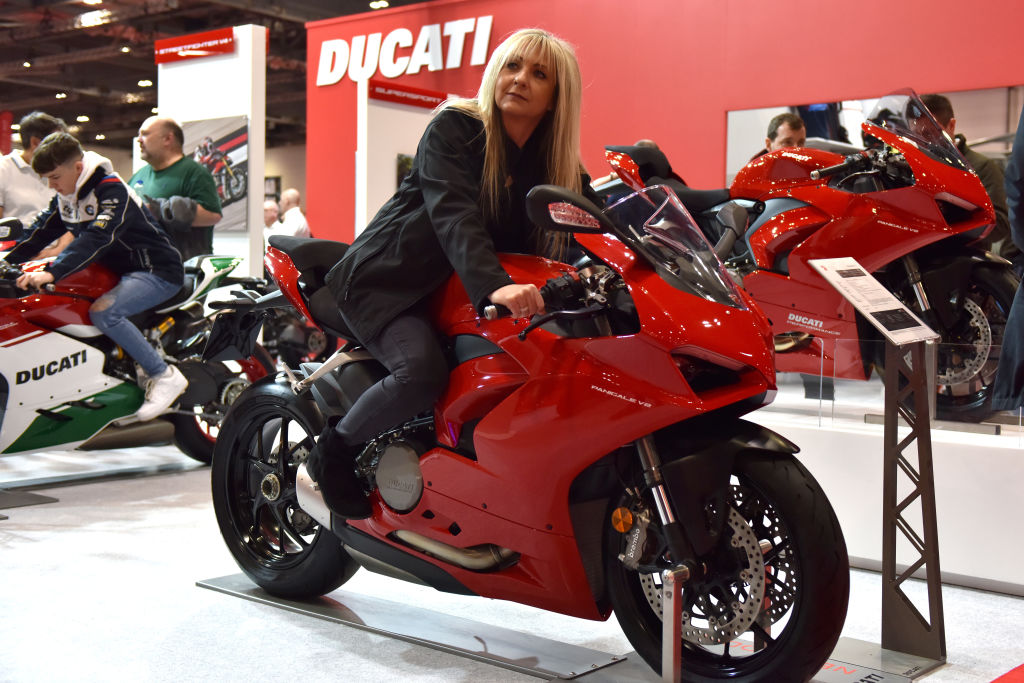 The New Ducati Panigale V2 Is The Best Superbike Of 2020