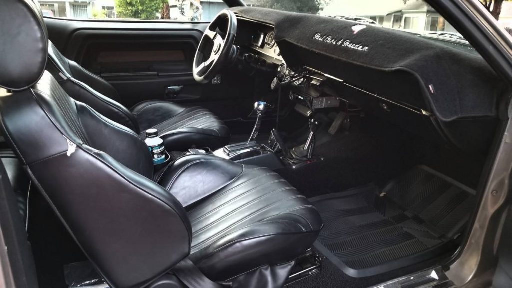 Lifted 1973 Dodge Challenger 4x4 front seats, center console, and dashboard