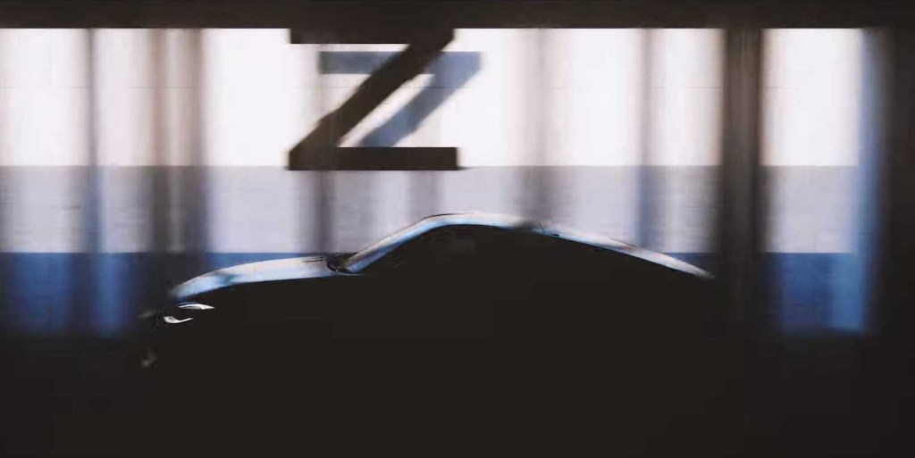 Shadowy image of the Nissan 400Z in motion