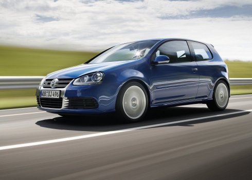 The 2008 Volkswagen R32 Is a High-Performance Hot Hatch Bargain