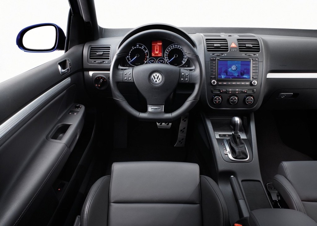 Volkswagen Golf Interior 