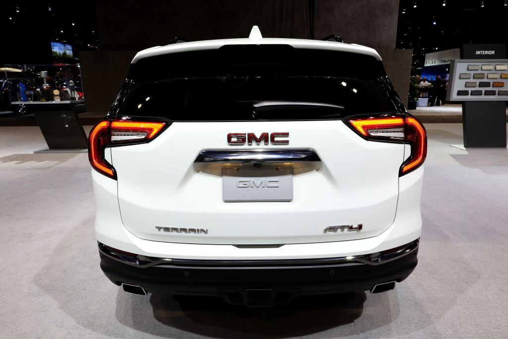 Does the GMC Terrain Have Apple CarPlay?
