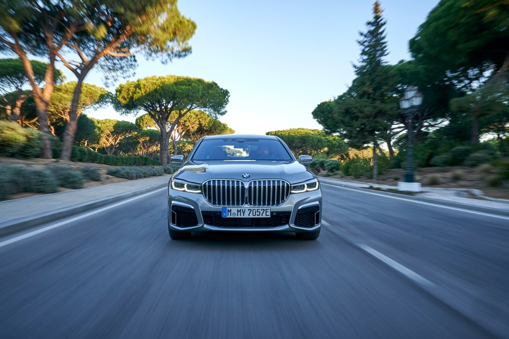 2020 BMW 745Le xDrive | BMW