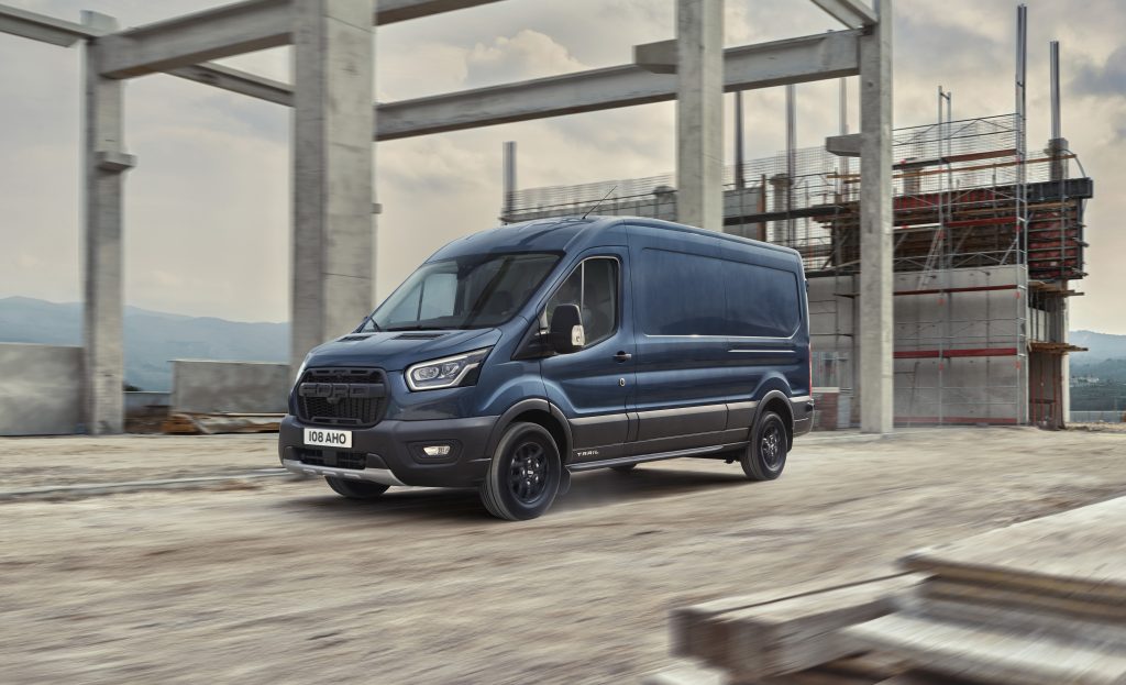 2020 ford van 4x4