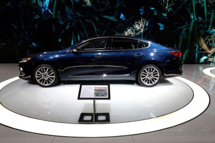 Choose the 2020 Kia Cadenza If You’re Looking for a Full-Size Sedan