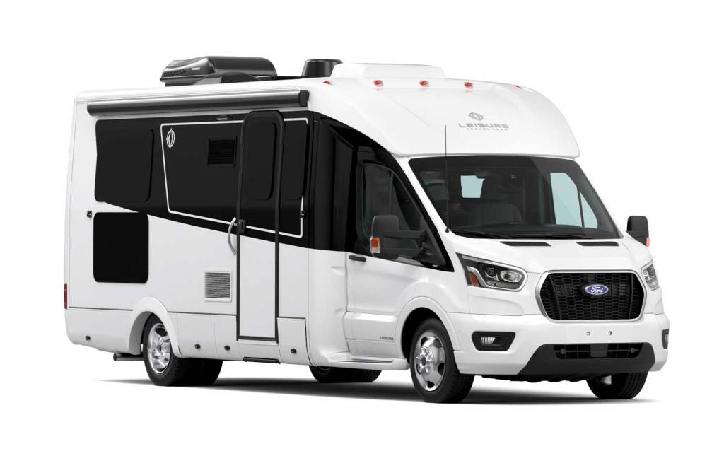 2021 Wonder RL RV in white with black accent color