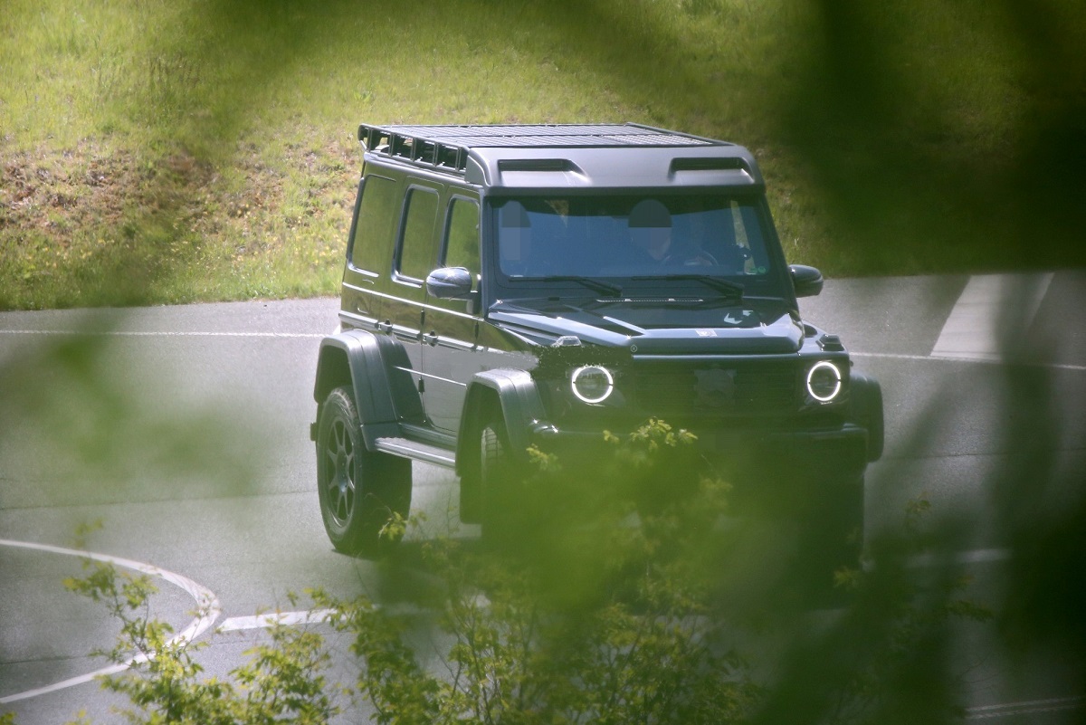 Mercedes Benz spy shot of the 4x4 squared