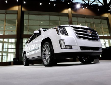 Is the 2020 Cadillac Escalade Really Worth $20,000 More Than the XT6?