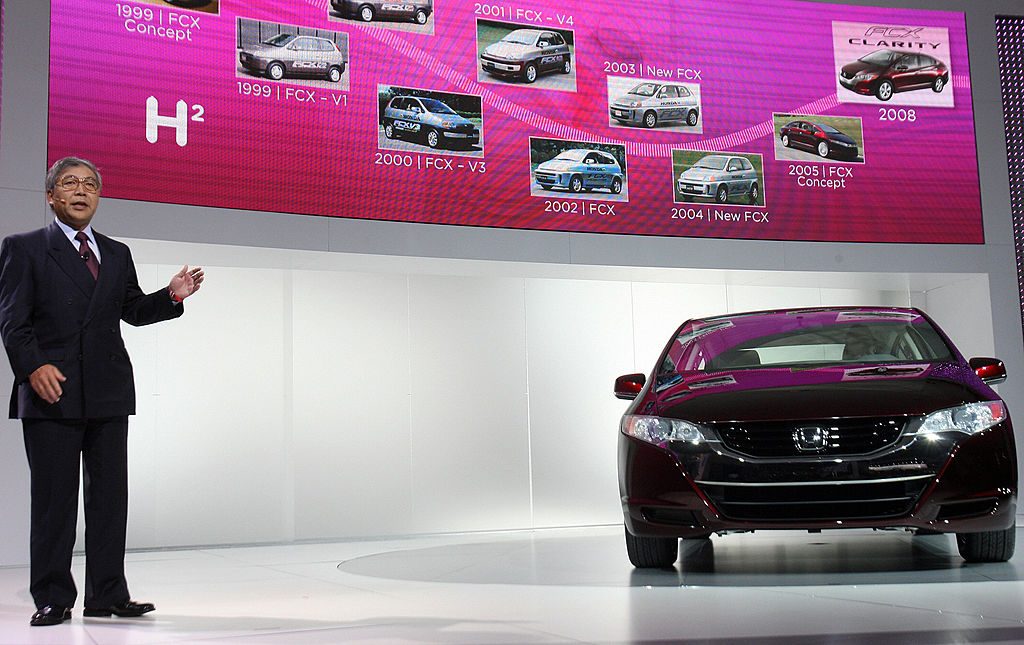 American Honda Motor Co, unveils the new Honda FCX Clarity fuel cell vehicle during the Los Angeles Auto Show in Los Angeles, California, 14 November 2007.