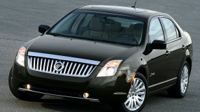 An image of a 2010 Mercury Milan outdoors.