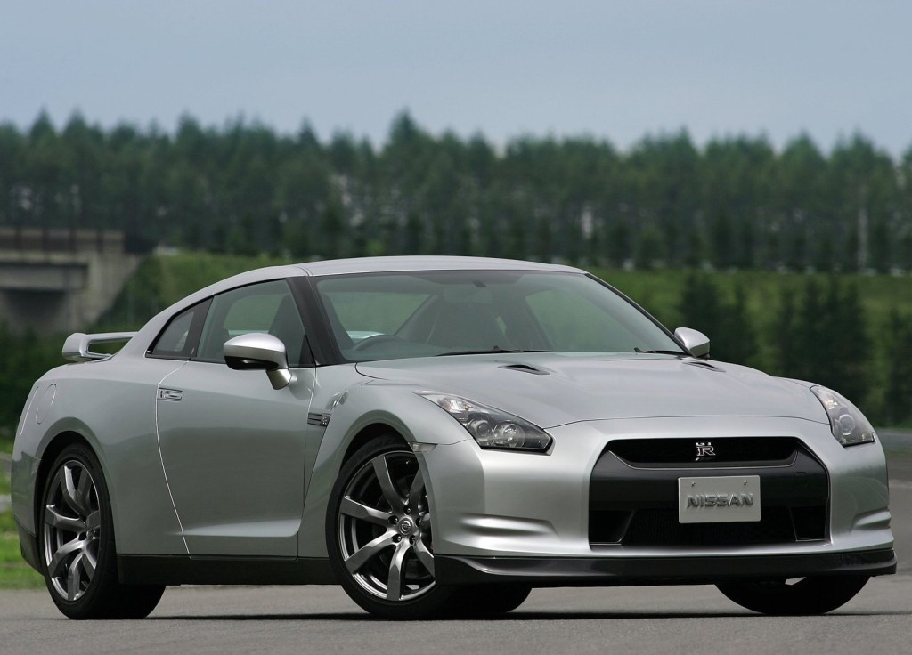 Silver 2008 Nissan GT-R