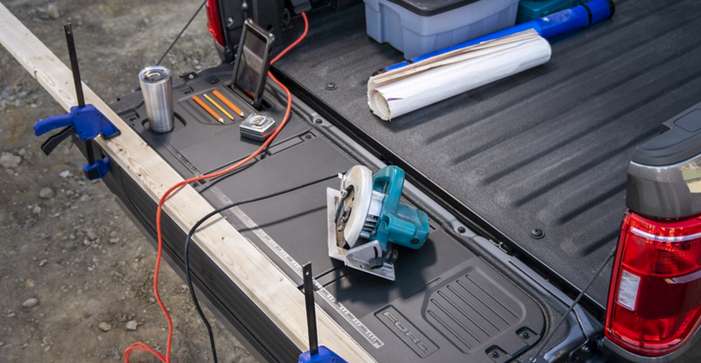 2021 Ford F-150 Tailgate Work Surface for measuring and writing 