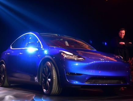 2020 Tesla Model Y – Should You Buy the Long Range or Performance Model?