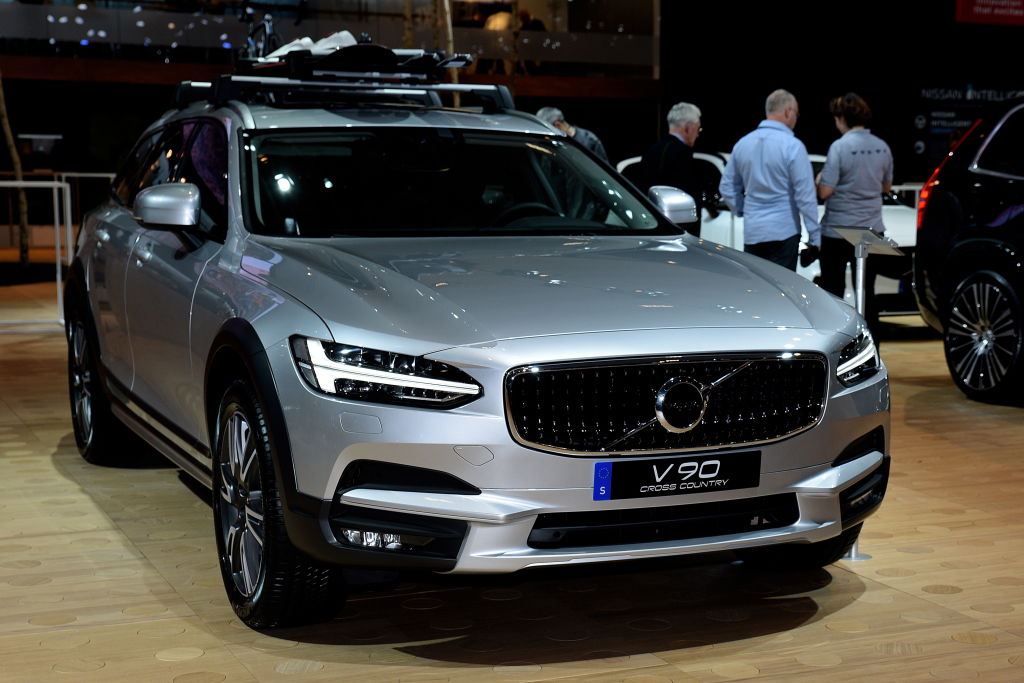 The Volvo V90 Cross Country on display at the Brussels Motor Show