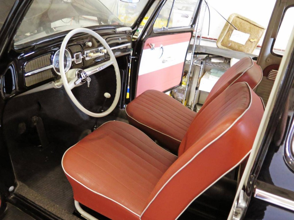23-mile 1964 Volkswagen beetle red interior