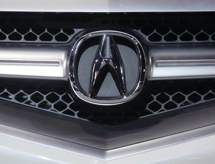 Acura Settles After Class-Action Lawsuit Over Expensive Oil Problem
