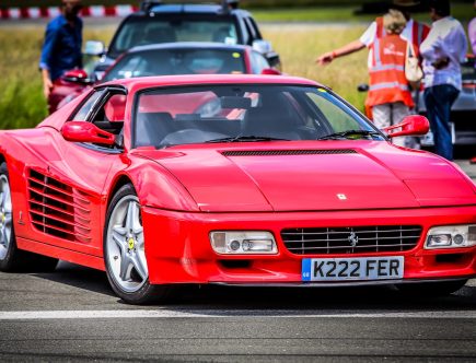Ferrari Testarossa Abandoned for 17 Years Starts and Is for Sale
