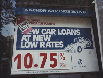Dealership vs The Bank: Which One Can Give You the Best Auto Loan Rate?