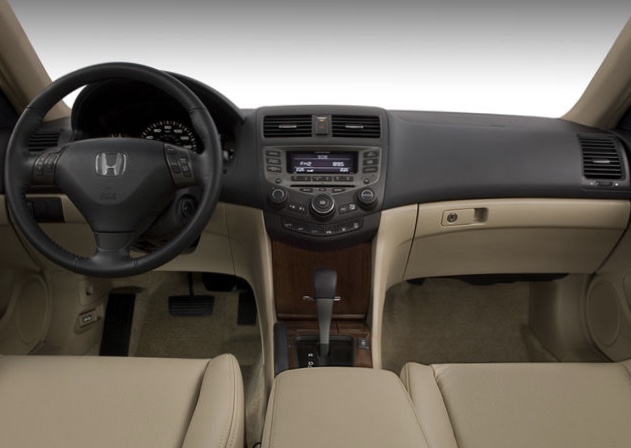 dash view of a high trim  level 2007 Honda Accord with luxurious leather and wood detail