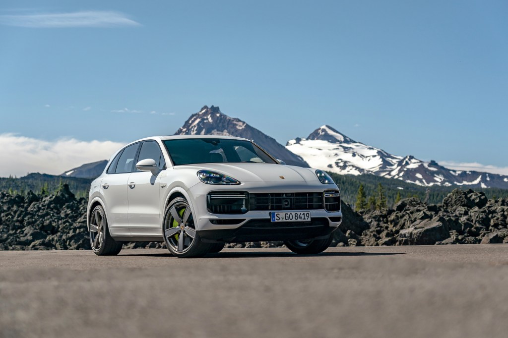 2020 Porsche Cayenne Turbo S e-Hybrid
