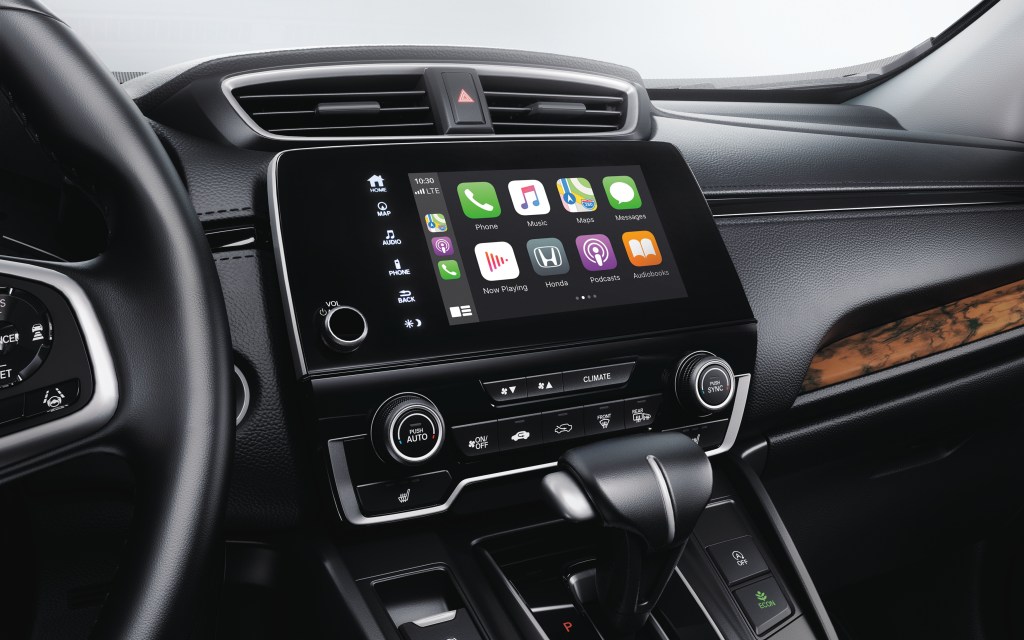 2020 Honda CR-V Touring infotainment system 