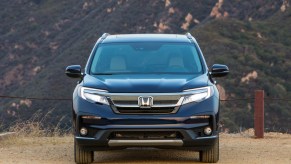 2020 Honda Pilot Elite front view