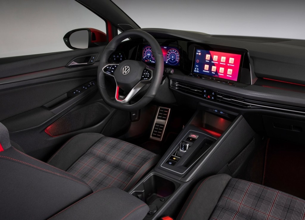 The plaid-cloth version of the 2021 Euro-spec Volkswagen Golf GTI's interior