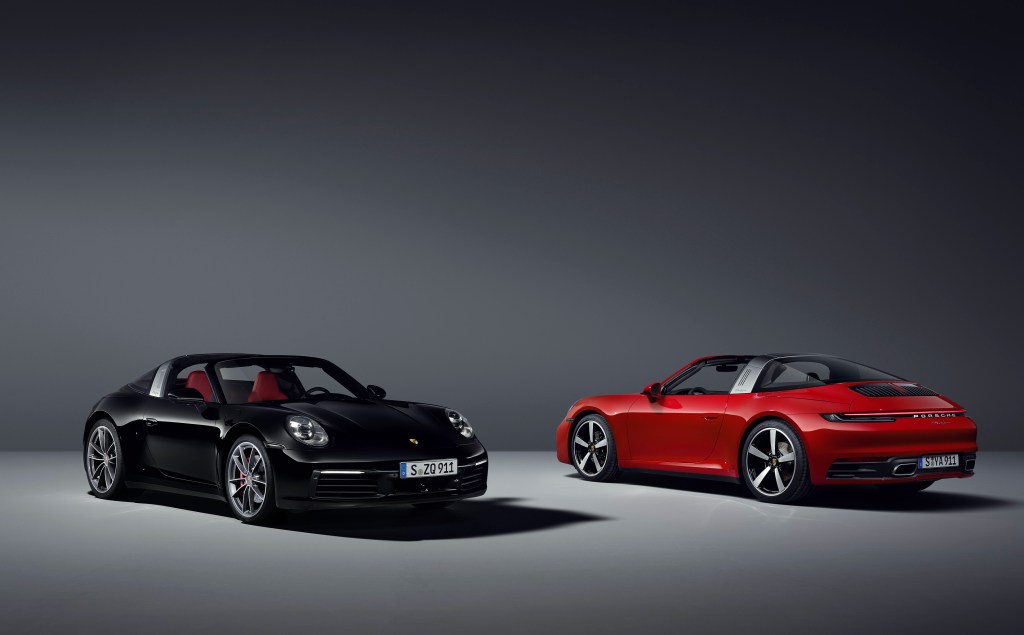 ft 3/4 and rear 3/4 views of 2021 Porsche 911 Targa coupes