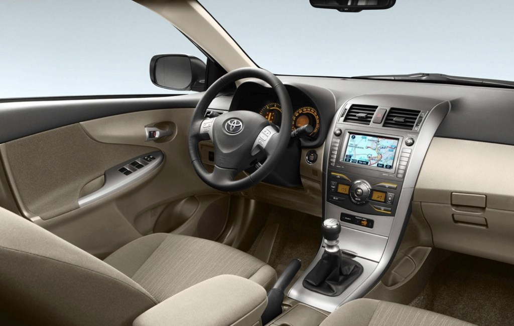 2007 Toyota Corolla interior view 