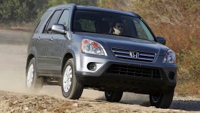 Honda CR-V used SUV from 2005 driving in the mountains