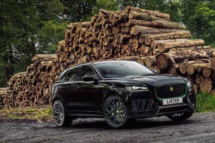 The World’s Fastest Production SUV Is a 675-Hp Jaguar F-Pace SVR