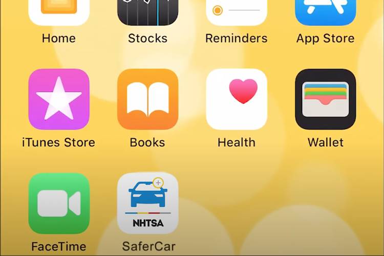 The NHTSA SaferCar app logo is seen at the bottom of this image. This app will alert users of a new or unrepaired recall.