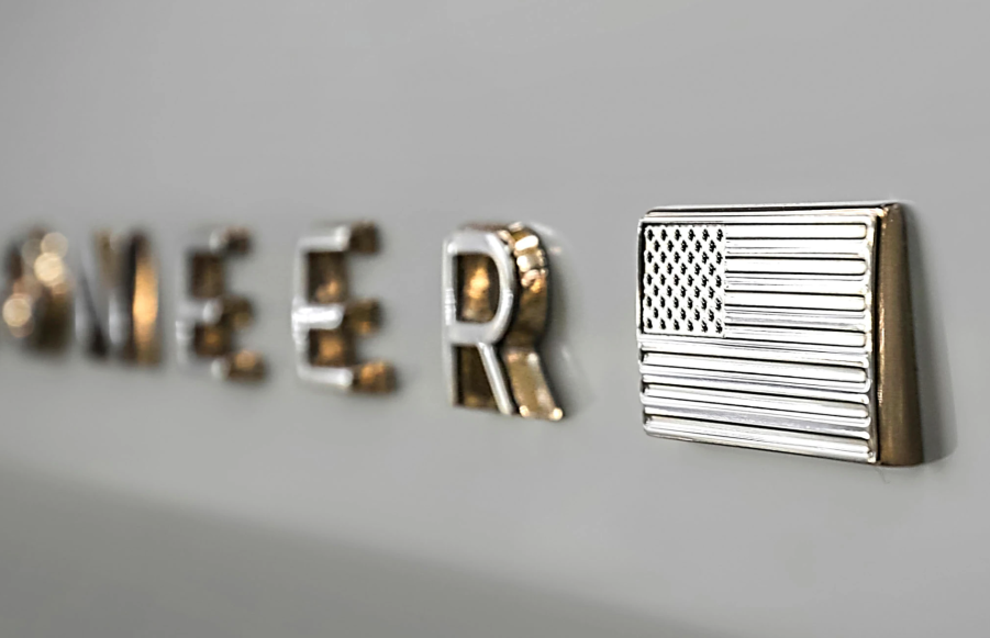 Grand Jeep Wagoneer Teaser