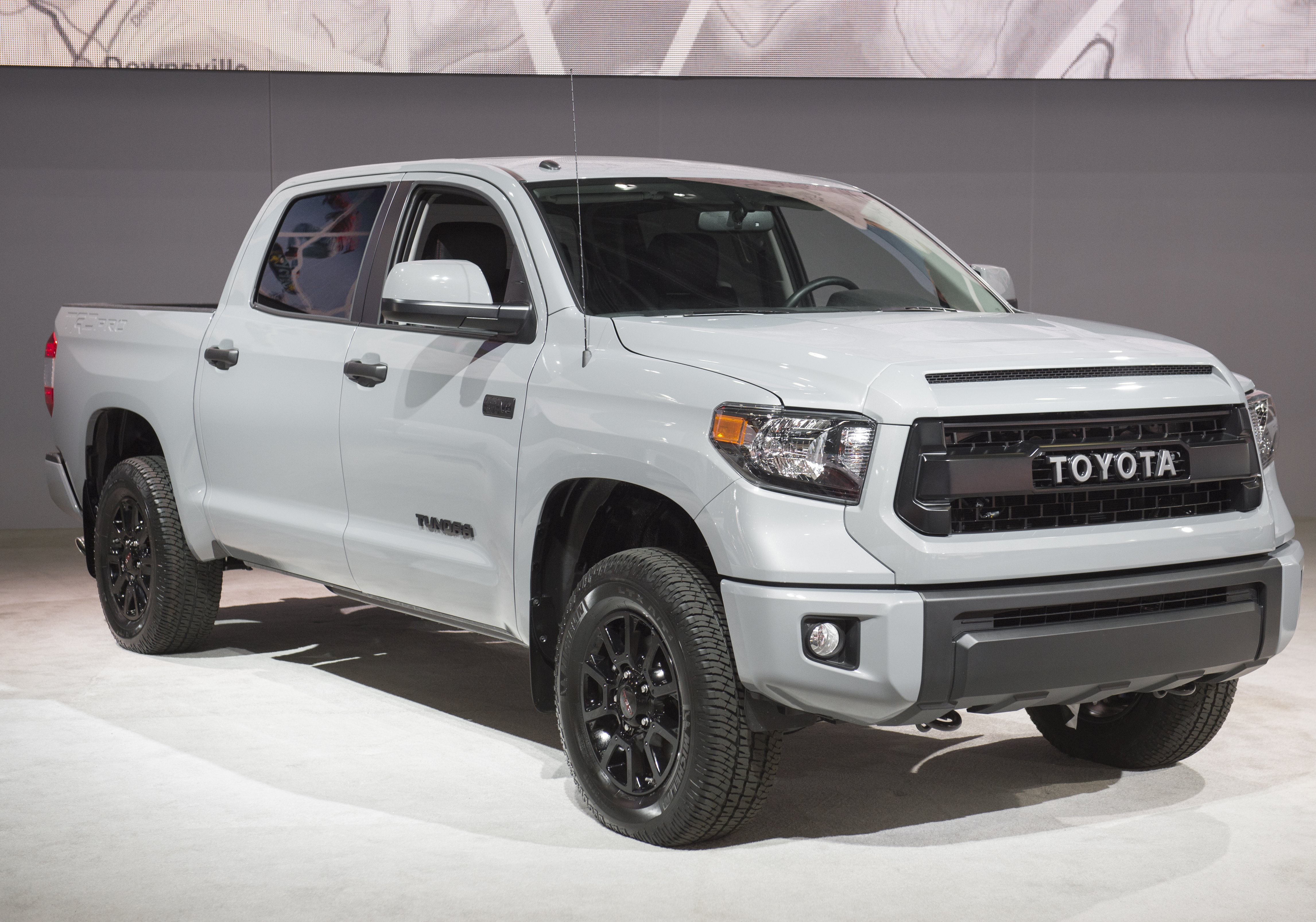 Почему Toyota Tundra 2016 года — идеальный подержанный грузовик