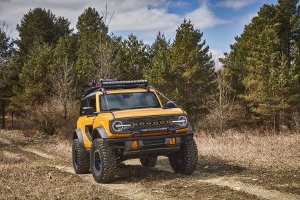 The Ford Bronco Raptor Might Be a Hybrid